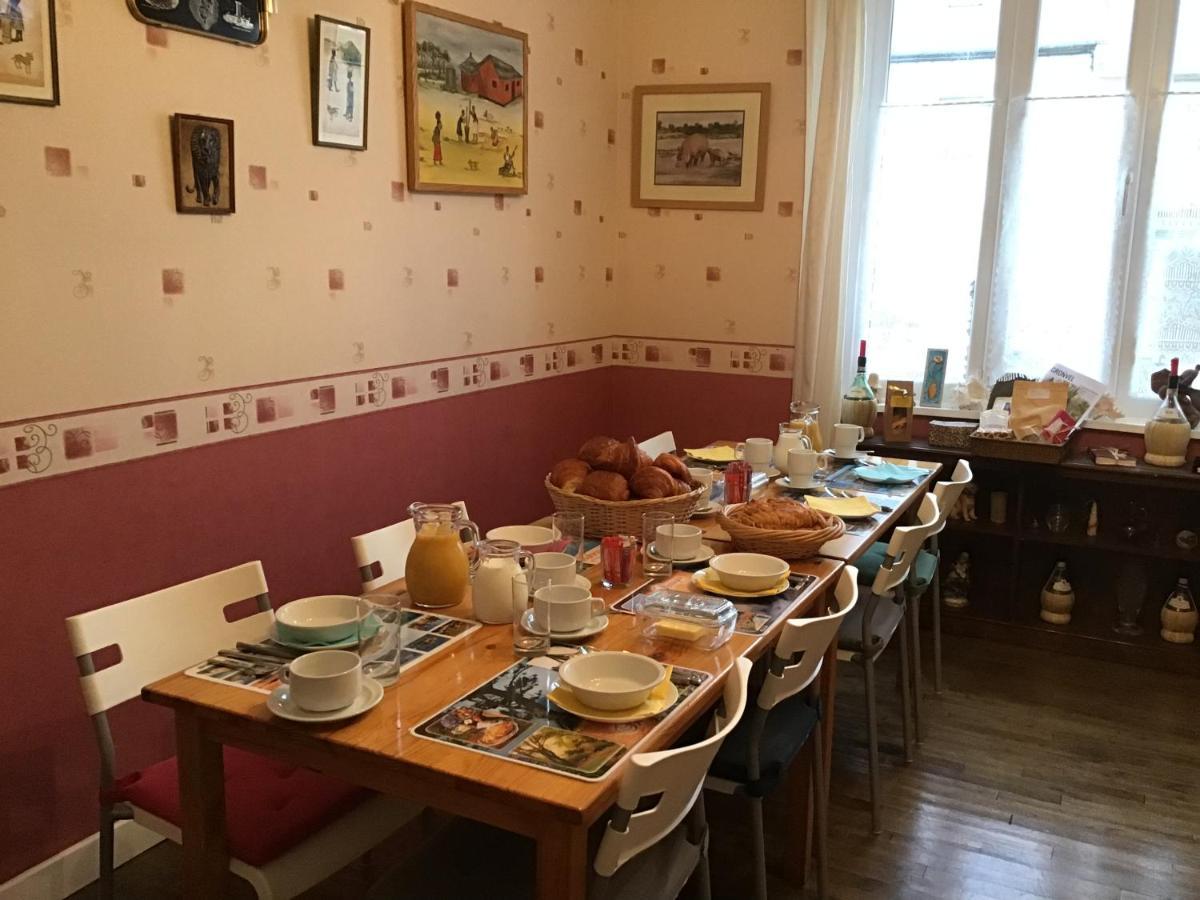 Bed and Breakfast Webb'S Of Glomel Экстерьер фото